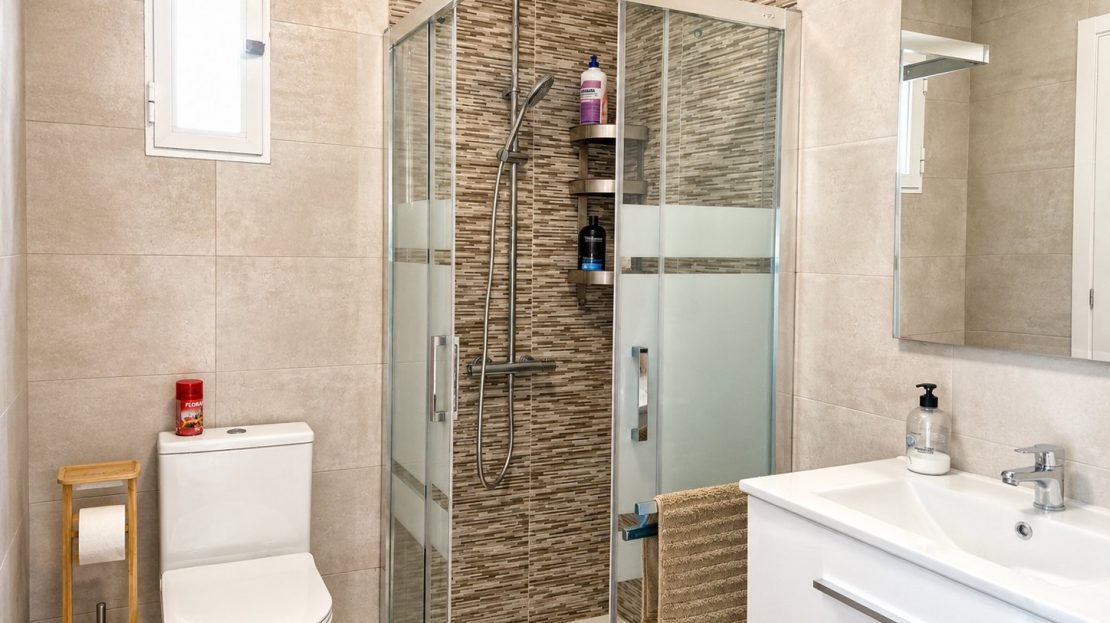 Torrevieja – Rosaleda Grupphus – bild 5